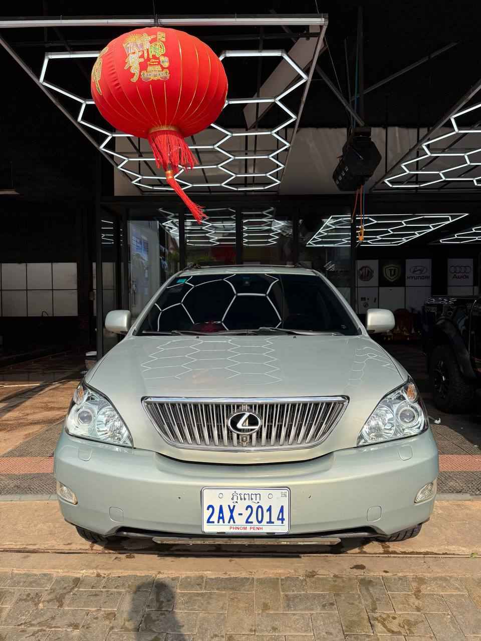 SUV 3