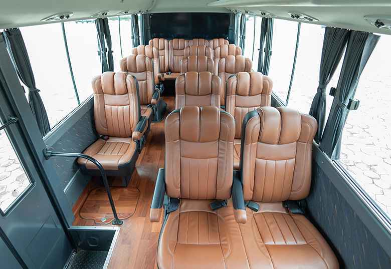 Mini-Bus 25seats 3